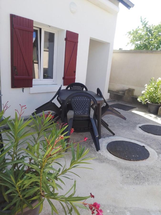 Gite De La Guernouille Luçay-le-Mâle Exterior foto